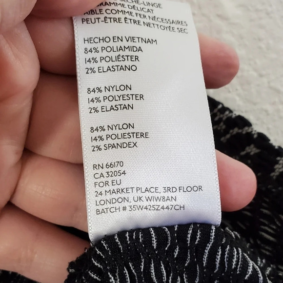 URBAN OUTFITTERS SILENCE + NOISE Black White Keyhole Back Dress Size XS - Picture 10 of 10